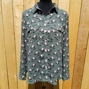 Ann Taylor Loft large sized blouse